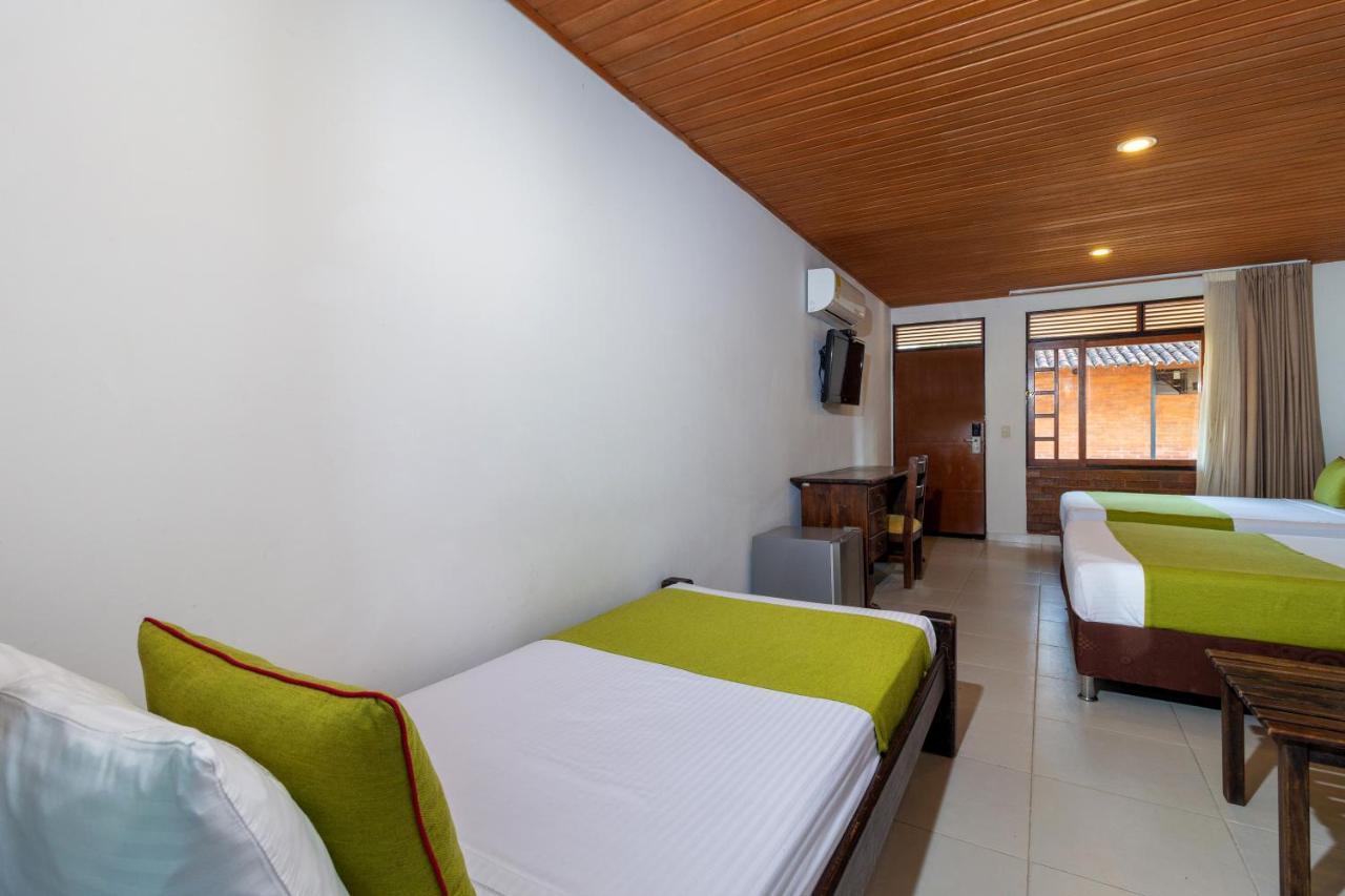 Hotel Campestre La Potra Apiay Exterior foto